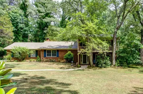 2815 Welcome Dr, Durham, NC 27705 photo 2