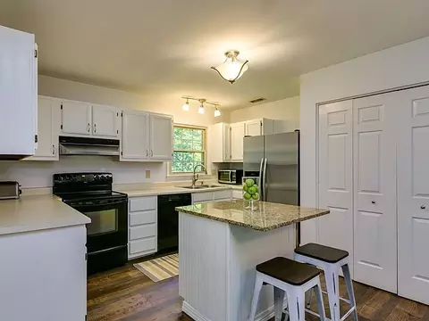 10 Briarfield Ct, Durham, NC 27713 photo 9