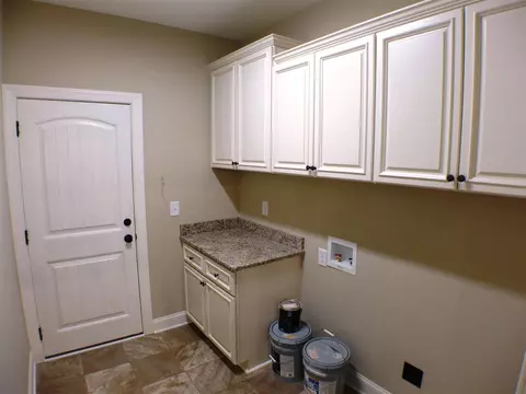 218 Spruce Dr, Benson, NC 27504 photo 9