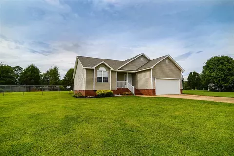 609 Cross Pointe Ln, Garner, NC 27529 photo 2