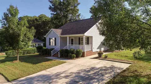 114 Westcroft Dr, Garner, NC 27529 photo 4