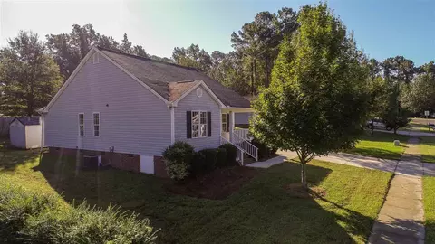 114 Westcroft Dr, Garner, NC 27529 photo 2