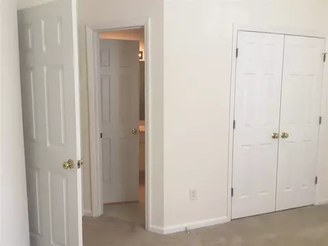 5 Signet Dr, Durham, NC 27704 photo 8