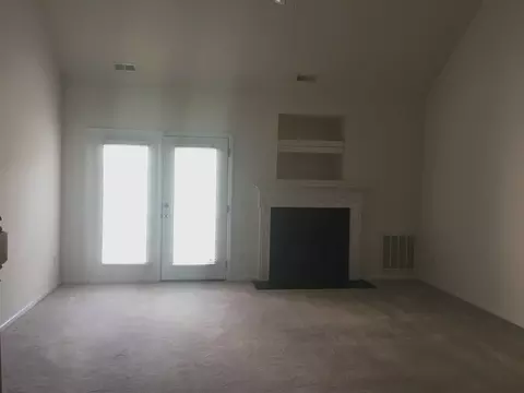 5 Signet Dr, Durham, NC 27704 photo 2
