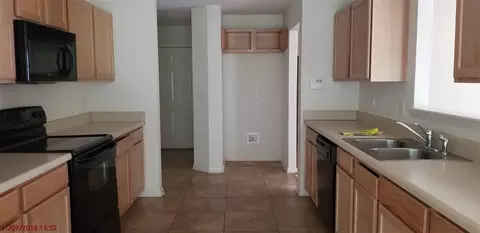 8 Red Sunset Ln, Durham, NC 27703 photo 7