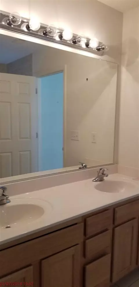8 Red Sunset Ln, Durham, NC 27703 photo 10