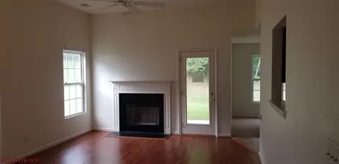 8 Red Sunset Ln, Durham, NC 27703 photo 5