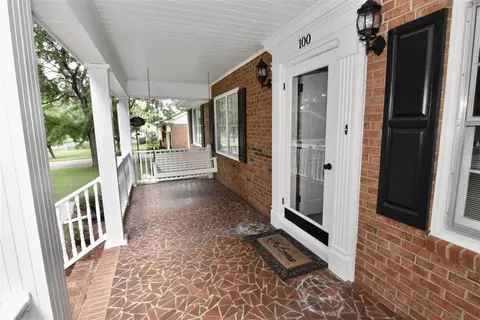 100 Marion Dr, Erwin, NC 28339 photo 2