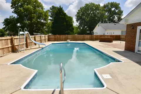 100 Marion Dr, Erwin, NC 28339 photo 7