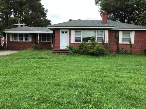 419 W Main St, Spring Hope, NC 27882 photo 1