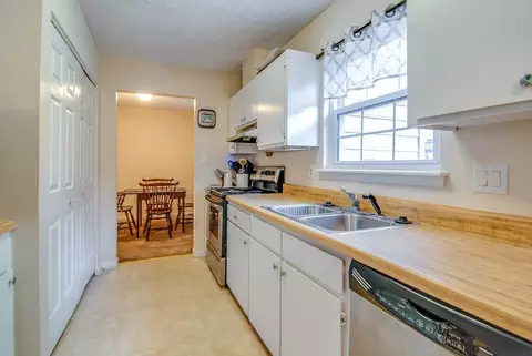 4501 Tyne Dr, Durham, NC 27703 photo 7