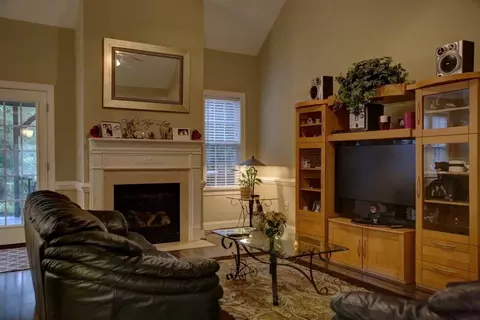 279 W Thicket Dr, Angier, NC 27501 photo 6