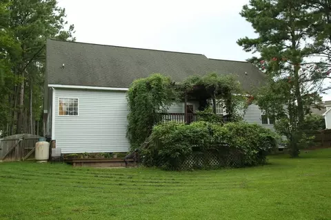 279 W Thicket Dr, Angier, NC 27501 photo 3
