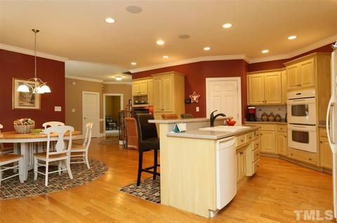 210 1, Raleigh, NC 27613 photo 4