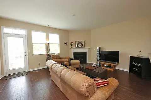 719 Sidepark St, Durham, NC 27703 photo 2