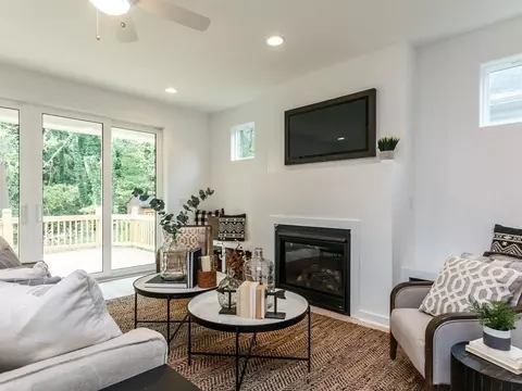 812 Carroll St, Durham, NC 27701 photo 5