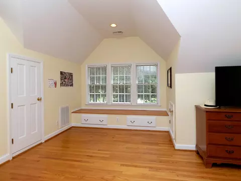 5512 Pine Leaf Ct, Raleigh, NC 27606 photo 16