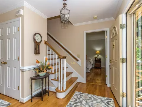 5512 Pine Leaf Ct, Raleigh, NC 27606 photo 2