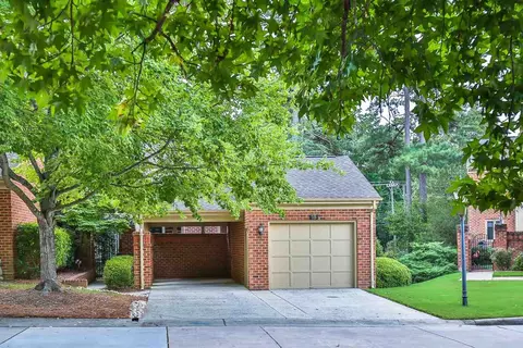 16 Innisfree Dr, Durham, NC 27707 photo 3