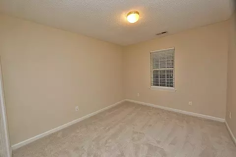 16 Griffith Pl, Durham, NC 27703 photo 9