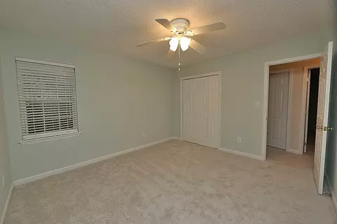 16 Griffith Pl, Durham, NC 27703 photo 6