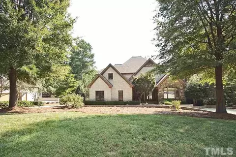 109 Raphael Dr, Cary, NC 27511 photo 2