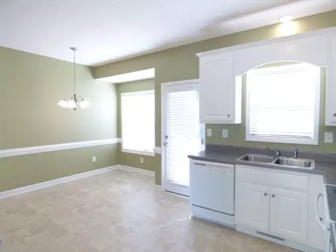 116 Sycamore Ct, Benson, NC 27504 photo 9