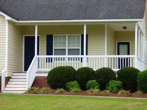 116 Sycamore Ct, Benson, NC 27504 photo 2