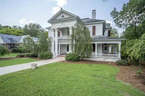 211 E Nash St, Spring Hope, NC 27882 photo 2