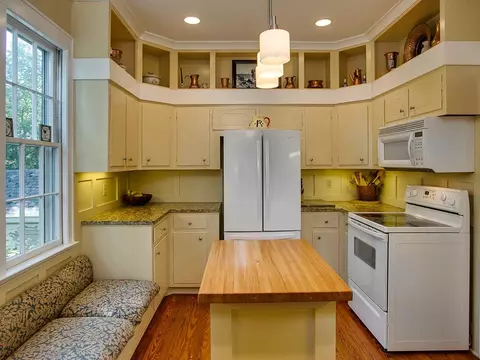 1107 Watts St, Durham, NC 27701 photo 9