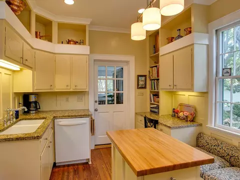 1107 Watts St, Durham, NC 27701 photo 8
