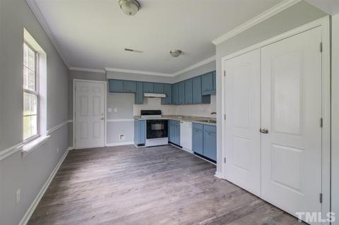 2 Savi Ct, Durham, NC 27713 photo 8