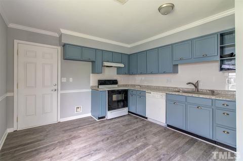 2 Savi Ct, Durham, NC 27713 photo 9