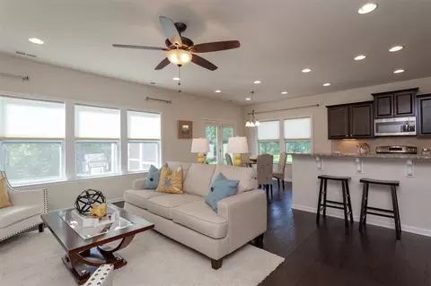819 Poplar St, Durham, NC 27703 photo 13