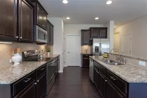 819 Poplar St, Durham, NC 27703 photo 9