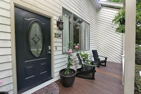 204 King George Loop, Cary, NC 27511 photo 2