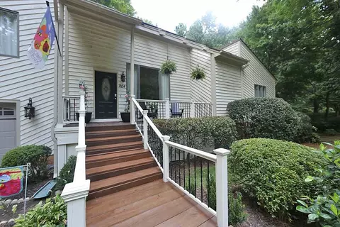 204 King George Loop, Cary, NC 27511 photo 3