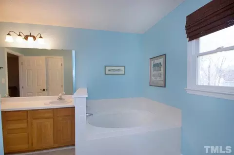 6013 Tarleton Ct, Raleigh, NC 27616 photo 11