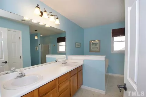 6013 Tarleton Ct, Raleigh, NC 27616 photo 12