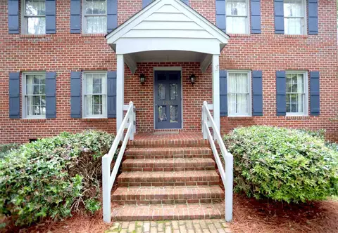 1206 Chestnut Dr, Smithfield, NC 27577 photo 2