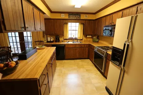 1206 Chestnut Dr, Smithfield, NC 27577 photo 8