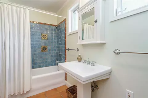 901 W Markham Ave, Durham, NC 27701 photo 19