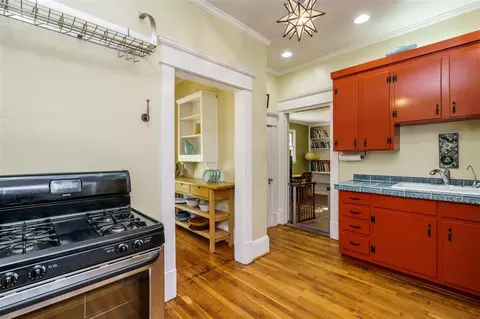 901 W Markham Ave, Durham, NC 27701 photo 9