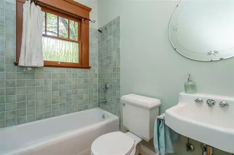 901 W Markham Ave, Durham, NC 27701 photo 14