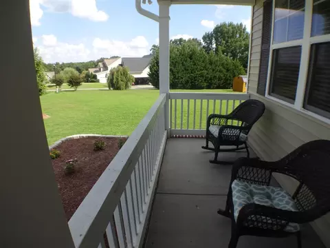 1037 Snapdragon Dr, Wake Forest, NC 27587 photo 2