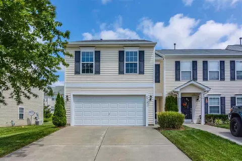 5212 Malik Dr, Durham, NC 27703 photo 1