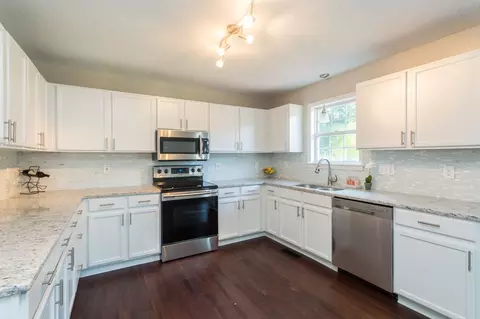 917 Lynn Rd, Durham, NC 27703 photo 2