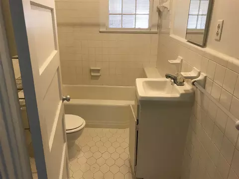105 W D St, Erwin, NC 28339 photo 9