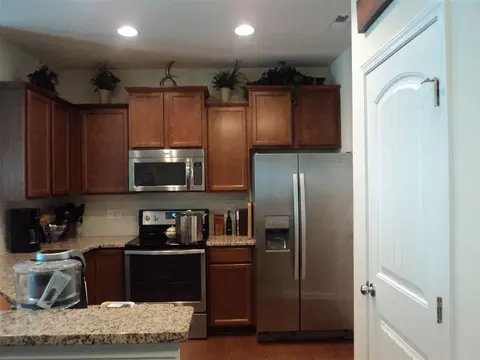 210 Tuftin Dr, Durham, NC 27703 photo 2