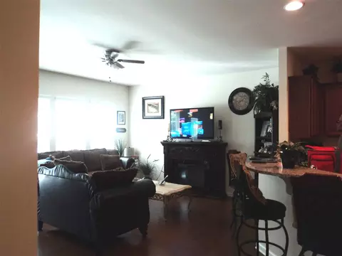 210 Tuftin Dr, Durham, NC 27703 photo 6